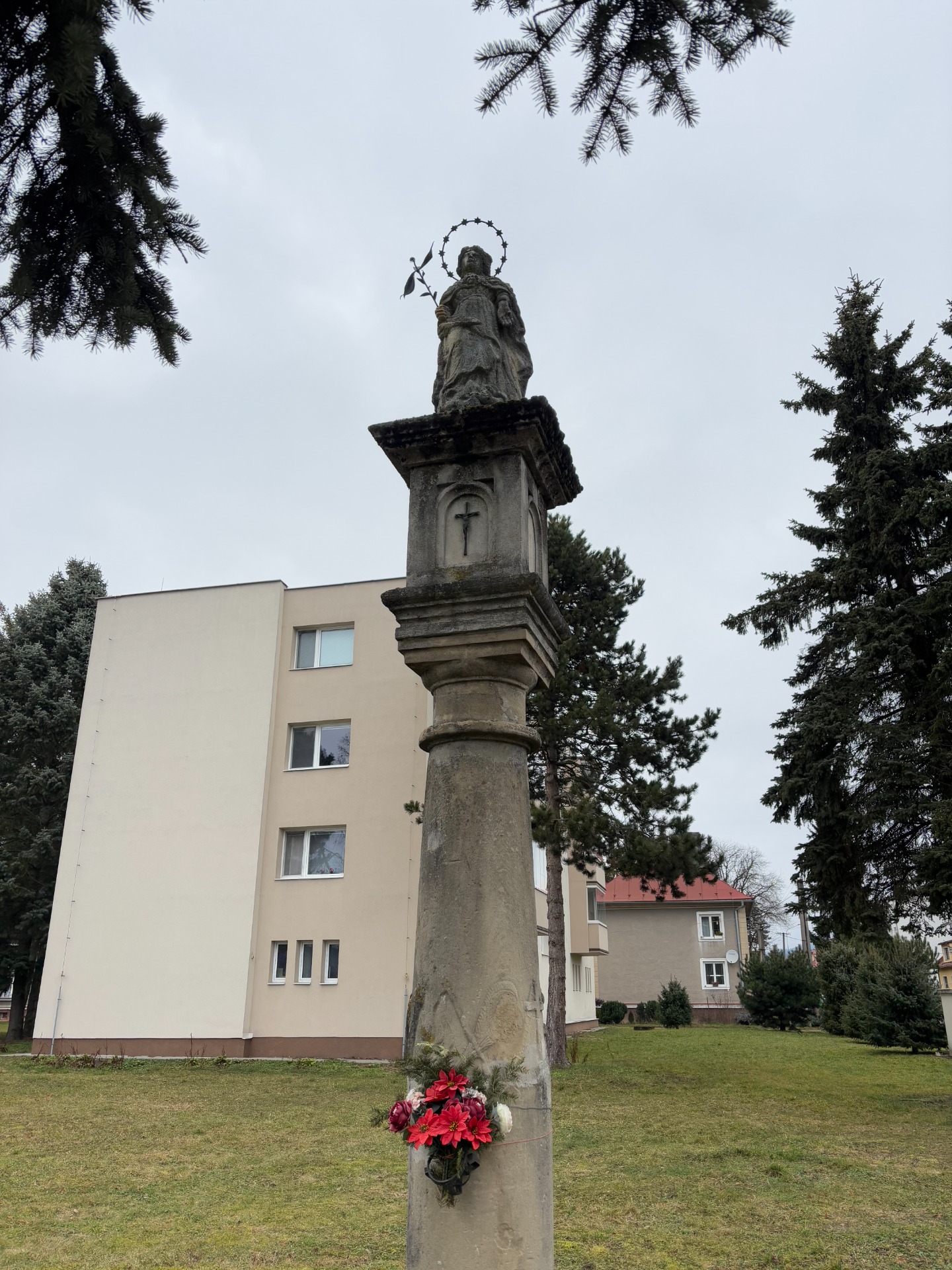 Socha Nepoškvrnenej Panny Márie